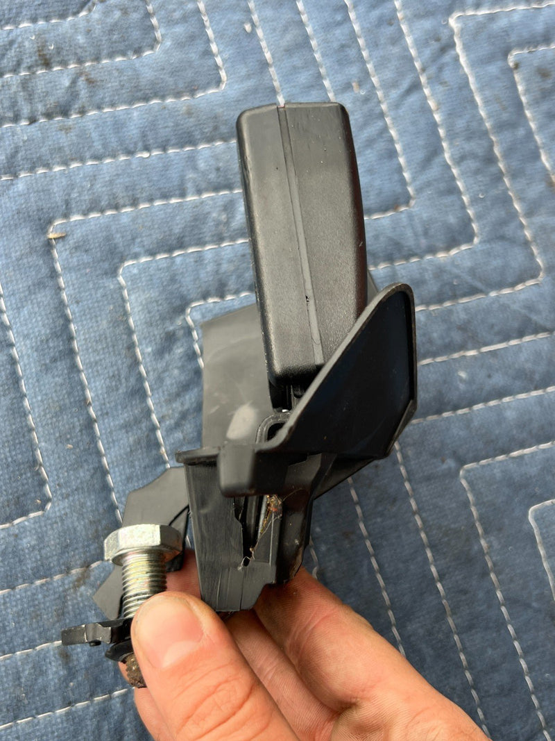 2005-2011 Audi A6 Passenger Right Rear Seat Belt Buckle 4F0857740E OEM #3541EM