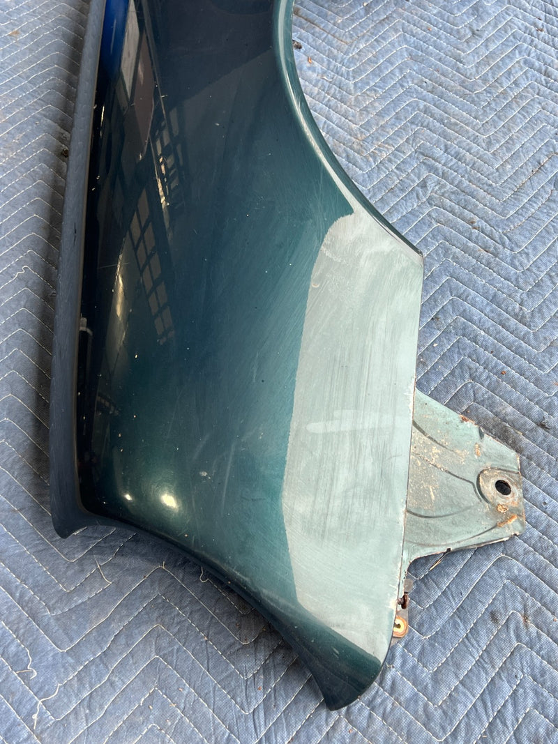 1998-2003 Mercedes W210 E320 Front Driver Left Fender Panel Green OEM #4733EM