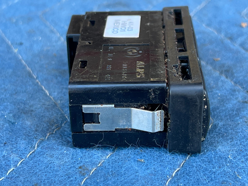 2002-2005 BMW 330xi 325xi E46 Central Lock Hazard Light Switch Dash OEM #4790EM