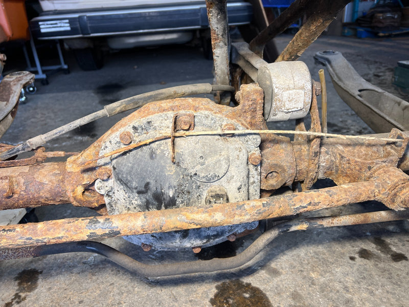 1992-1995 Volvo 940 740 Complete Rear Axle Differential Assembly OEM #3300EM