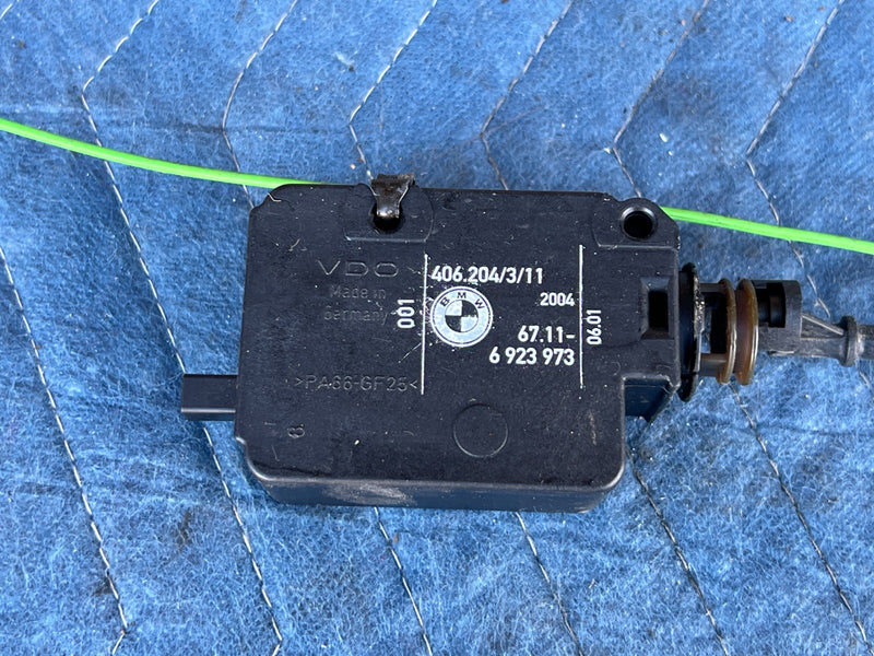 2002-2005 BMW 330xi 325xi E46 Fuel Gas Door Lock Actuator 67116923973 OE #4787EM