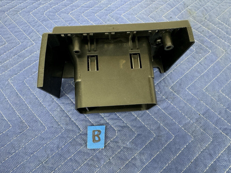 1975-1980 Volvo 240 242 244 Dash Left Heat AC Vent 1234533 HVAC OEM #3840E