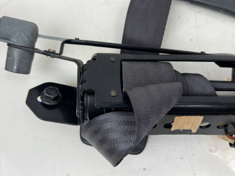 2004-2007 Volvo S60R V70R Front Passenger Right Seat Belt Retractor OEM #5729EM