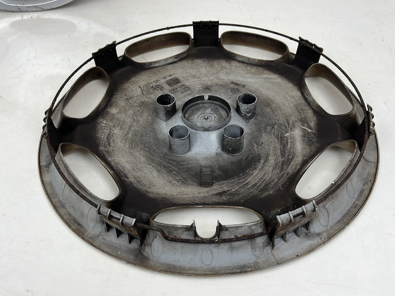 1990-1992 Volvo 740 745 940 15" Hub Cap Wheel Rim Cover 30714560 OEM #5848EM