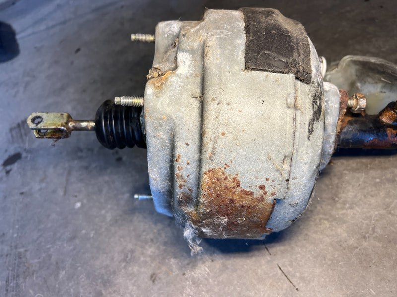 1986-1993 Volvo 240 244 Brake Booster & Master Cylinder Assembly OEM #4289EM