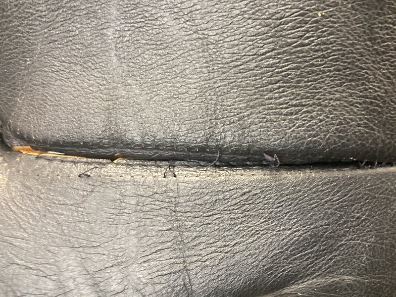 1992 Volvo 940 944 - Rear Seat PN: 3525831 3525077