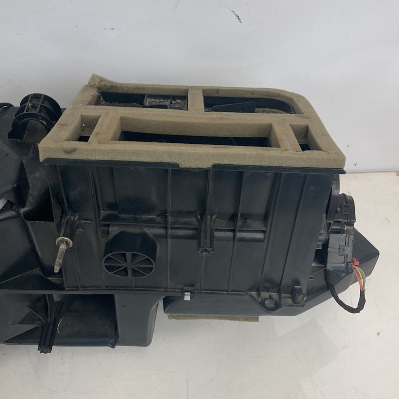 2007-2014 Chevrolet Silverado GMT900 HVAC Box Heater Core 22986273 OEM #5334M