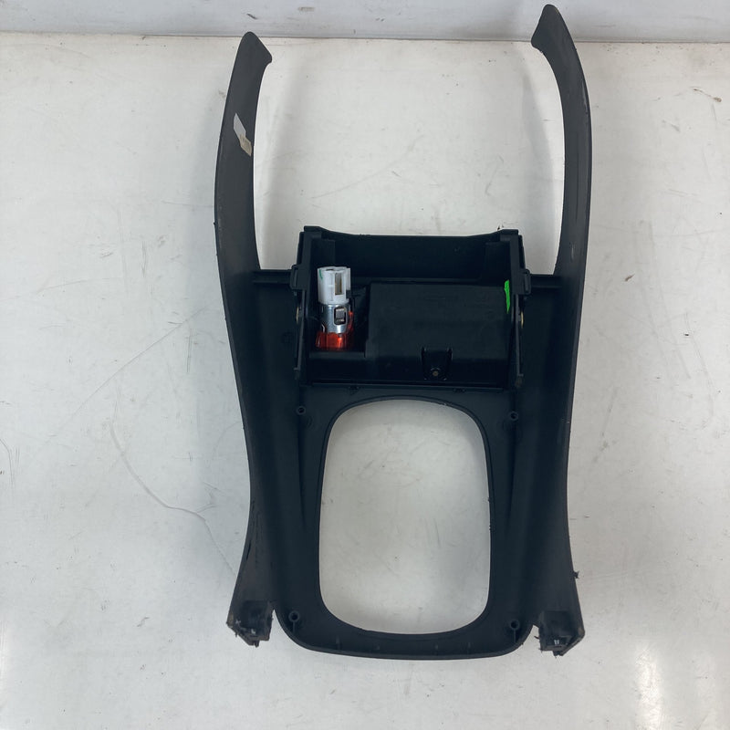 2001-2005 Volkswagen Passat Manual Shifter Surround Trim OEM #5555M