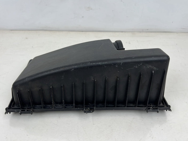 1990-1992 Volvo 740 745 940 Air Filter Cleaner Housing Box 8624781 OEM #5855EM