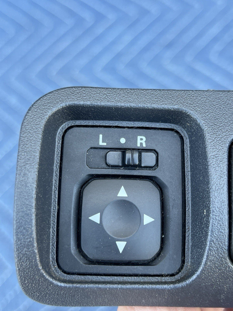 2006-2012 Mitsubishi Eclipse Power Mirror Adjustment Switch & Trim OEM #4401E
