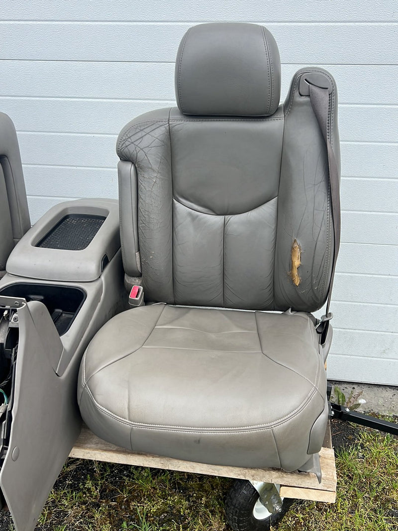 Chevrolet Silverado - Seat Front Pair
