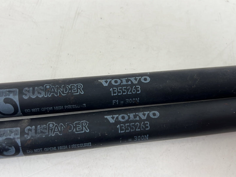 1990-1992 Volvo 740 745 940 Wagon Rear Hatch Strut Prop Pair 1355263 OEM #5902EM
