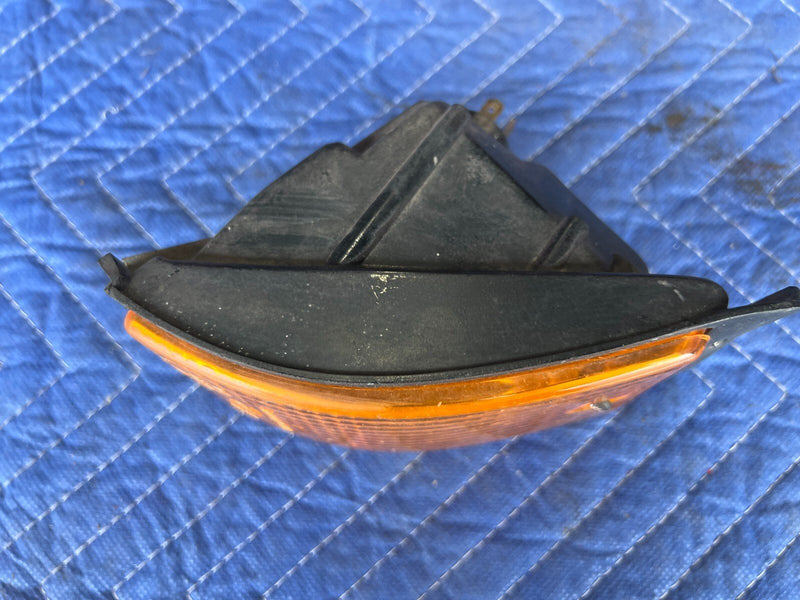 1983-1985 Porsche 944 Front Right Left Turn Signal Light 477953065A OEM #1766EM