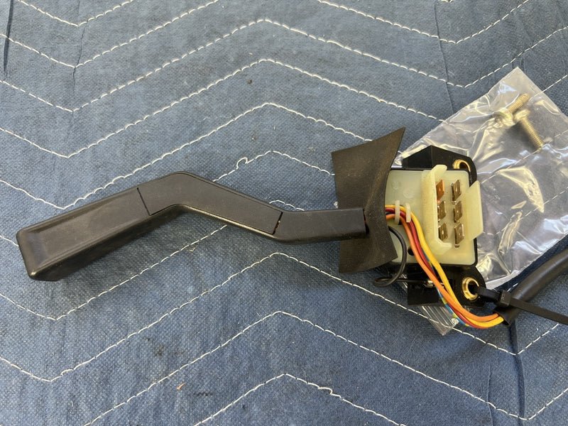 1992-1995 Volvo 940 740 Wiper Stalk Switch Arm OEM 1347929 #7LB
