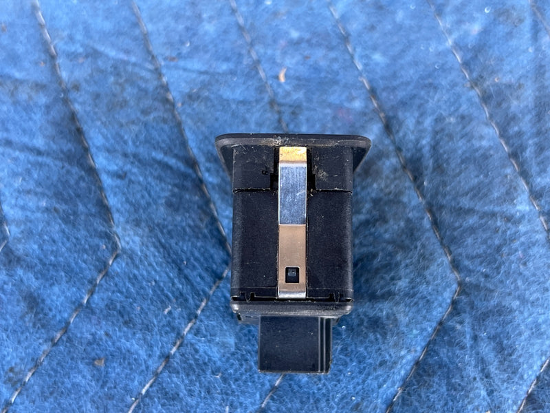 2000-2005 BMW 330xi 325xi E46 Rear Right or Left Power Window Switch OEM #4791EM