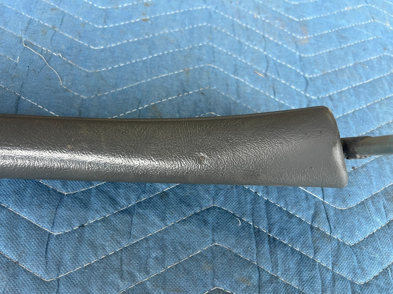 1999-2007 Chevy Silverado Front Dash Passenger Grab Bar Handle Assist OEM#1533CN