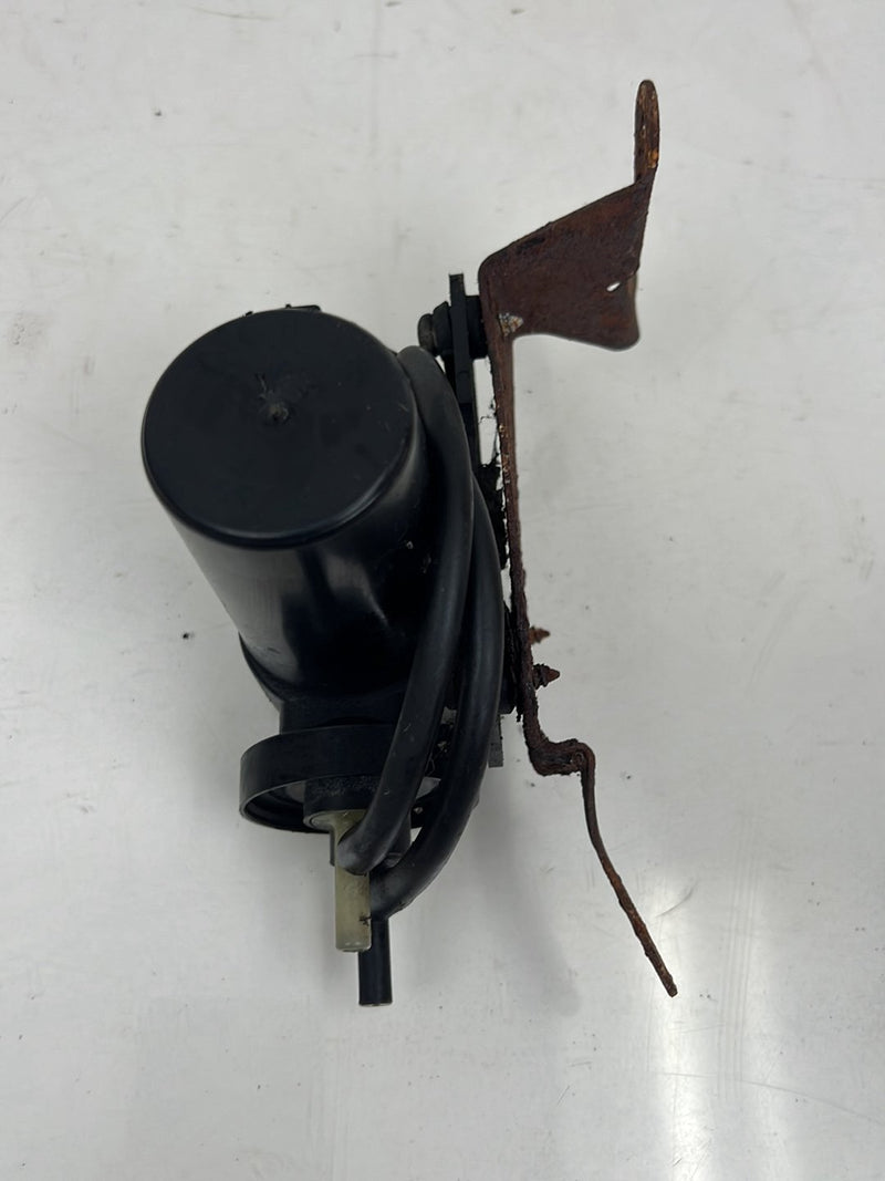 1990-1992 Volvo 740 745 940 Cruise Control Vacuum Pump 1273226 OEM #5911EM