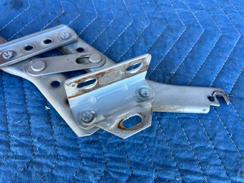 1986-1993 Volvo 240 244 Sedan Right & Left Trunk Deck Lid Hinge Pair OEM #4347EM