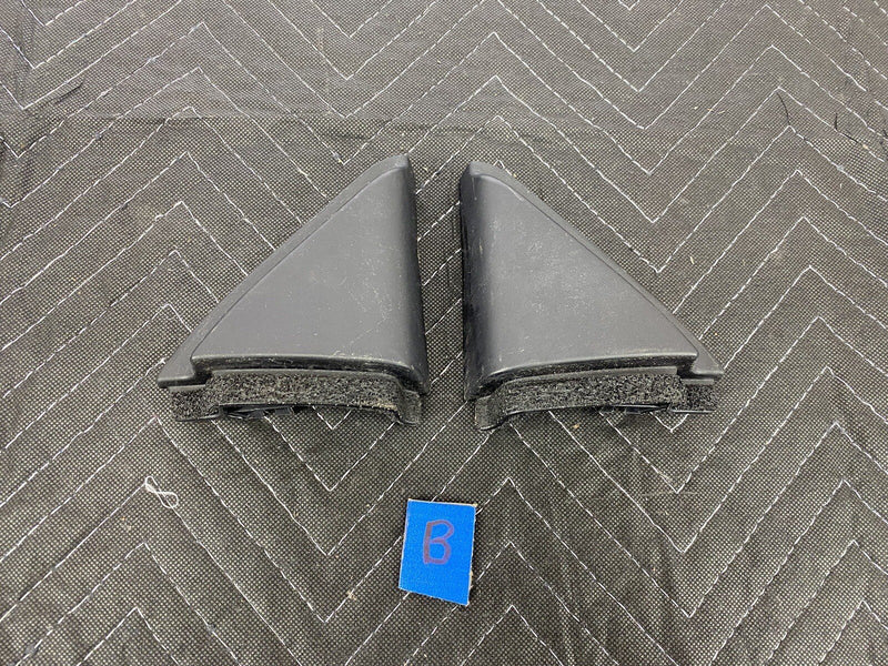 09-10 Pontiac Vibe 09-13 Toyota Matrix Door Mirror Corner Trim L & R OEM #3144E