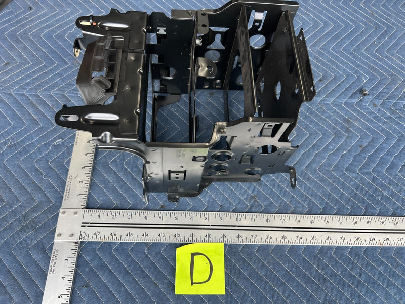 2005-2011 Audi A6 Rear DVD Amp Stereo Radio Mount Bracket 4F0035209C OEM #3381EM