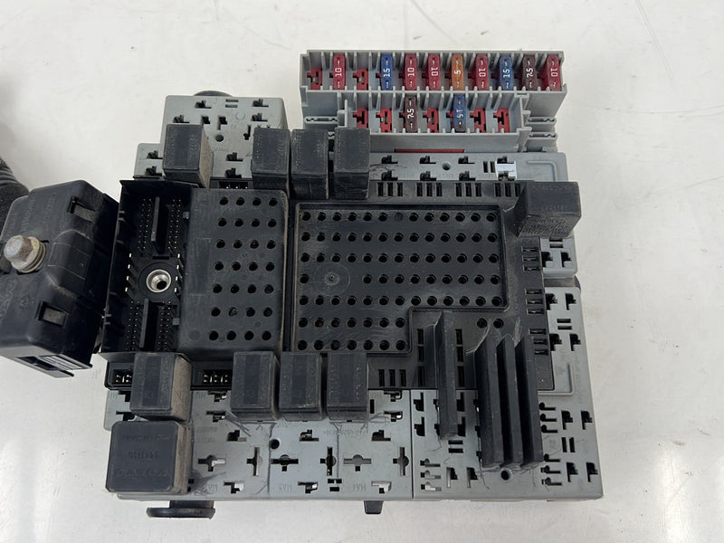 2004-2007 Volvo S60R V70R Cabin Relay Fuse Box Module 8622520 OEM #5781EM