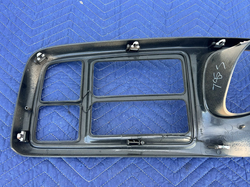 Chevrolet Silverado - Gauge Cluster Trim PN: 15046575 15731974