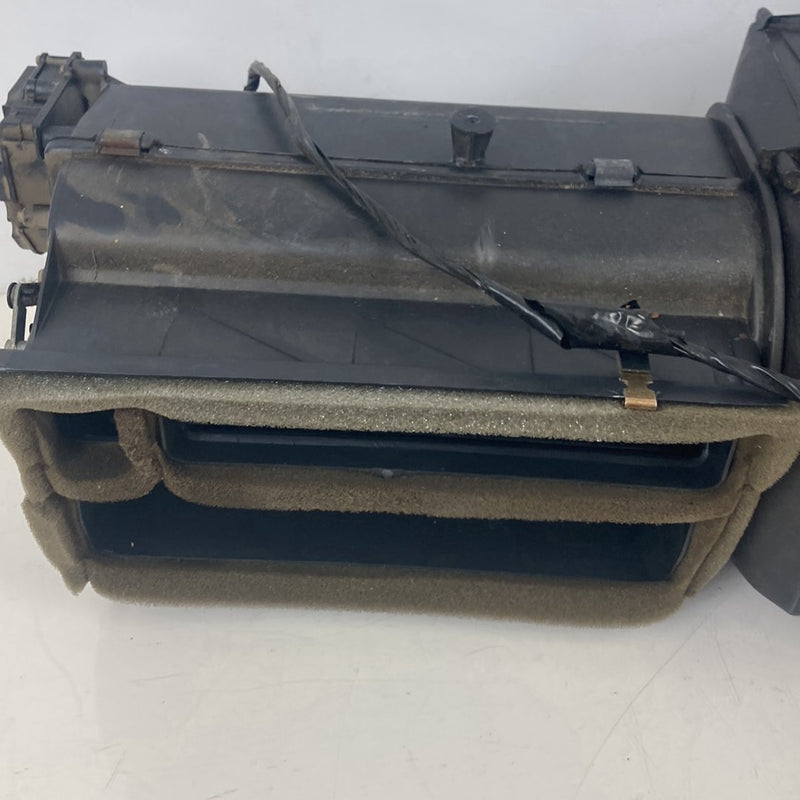 1995-1998 Chevrolet Silverado 2500 GMT400 HVAC Box AC Heat Core Air OEM