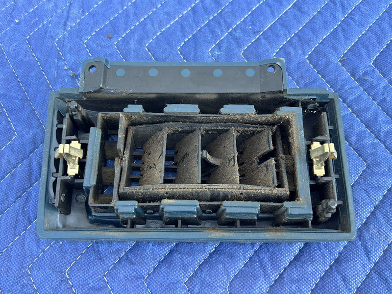 1988-1994 Chevrolet Silverado GM C/K Right Dash Heat AC Air Vent Blue OE #5502EM
