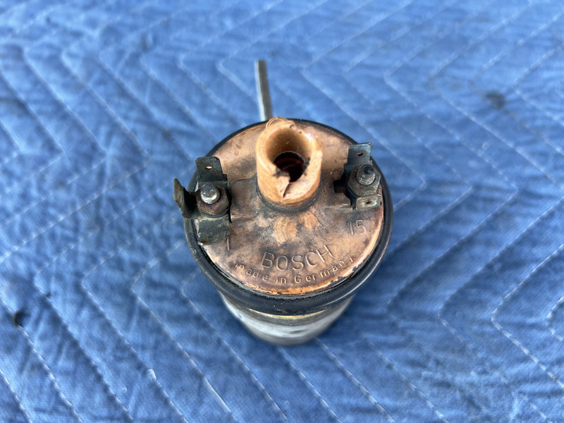 Volvo 240 - Ignition Coil PN: 0221122006