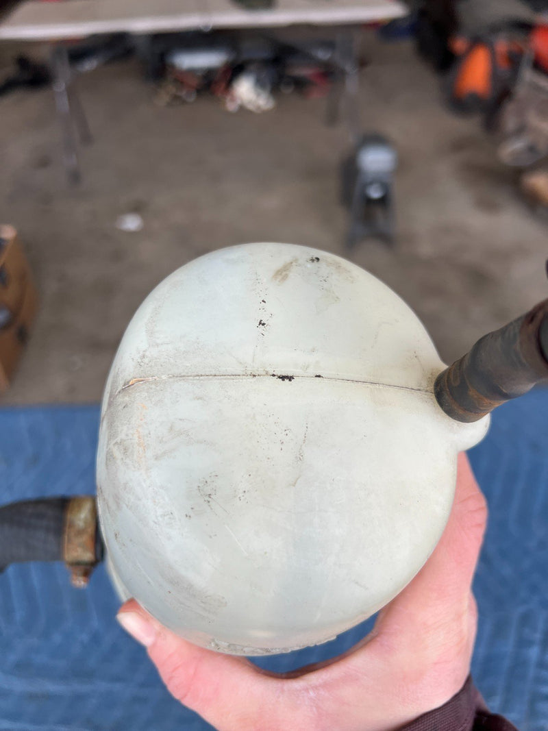 1989-1995 Volvo 740 940 Sedan Coolant Expansion Overflow Tank 1276040 OE #3697EM