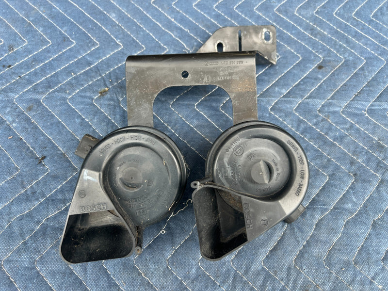 2005-2011 Audi A6 High Low Horn Pair + Bracket 4F0 951 229 OEM #49ZJ