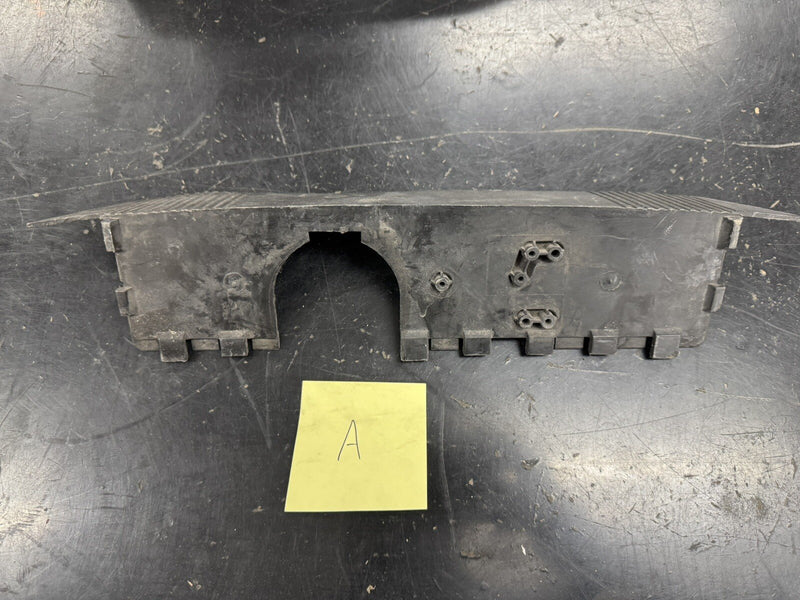 1998-2000 Volvo V70R V70 S70 Upper Radiator Cooling Fan Cover Trim 9447100 #4243