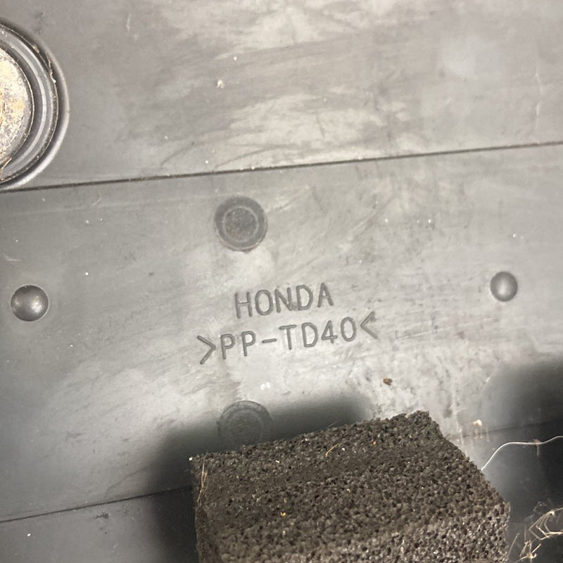 2002-2004 Honda CR-V RD2 Engine Cover Trim 12500-PNC-0200 OEM #5117M