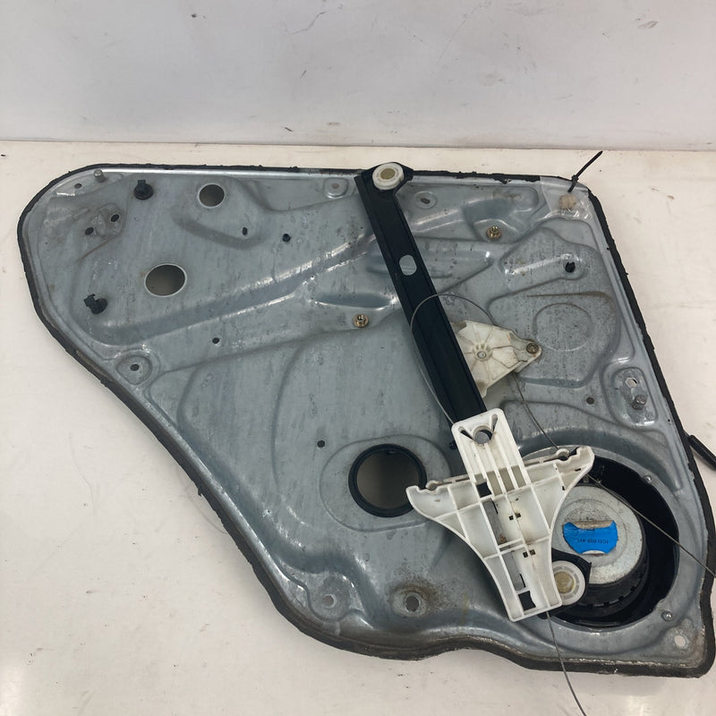 2001-2005 Volkswagen Passat Window Regulator Rear Right Motor OEM #5561M
