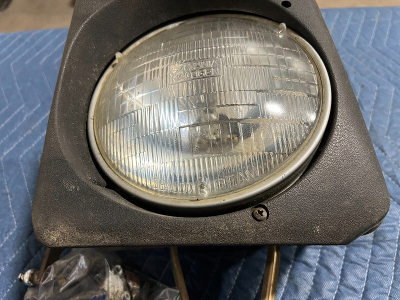 1983-1985 Porsche 944 Front Driver Left LH Headlight Lamp Assembly OEM #2482EM