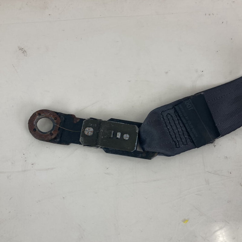 1998-2000 Volvo V70 S70 Front Passenger Right Seat Belt Retractor OEM #5179M