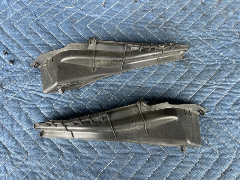 2008-2010 Nissan Rogue LH RH Fender Side Trim 66894 66895 OEM #2097CN
