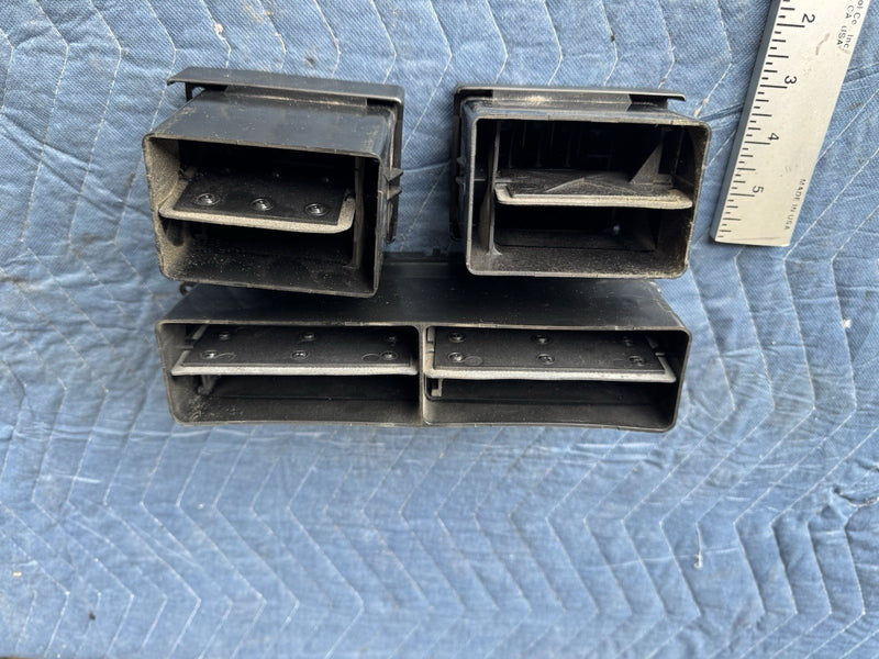 1986-1993 Volvo 240 244 245 Left Right Center Dash AC Heat Vent Set OEM #4813E