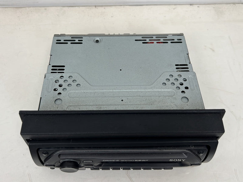 1990-1992 Volvo 740 745 940 Sony CDX-GT100 Stereo Radio Head Unit OEM #5852EM