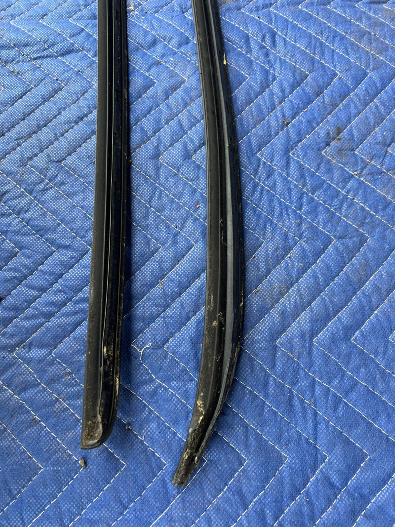 2005-2011 Audi A6 Left & Right Window to A Pillar Trim Seal 4F0854328 OE #3392EM