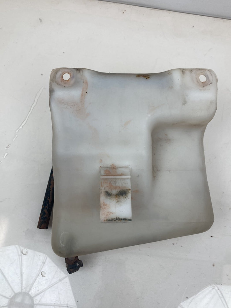 1996 Chevrolet Silverado GMT800 - Coolant Overflow Reservoir PN: 15650373 15695492