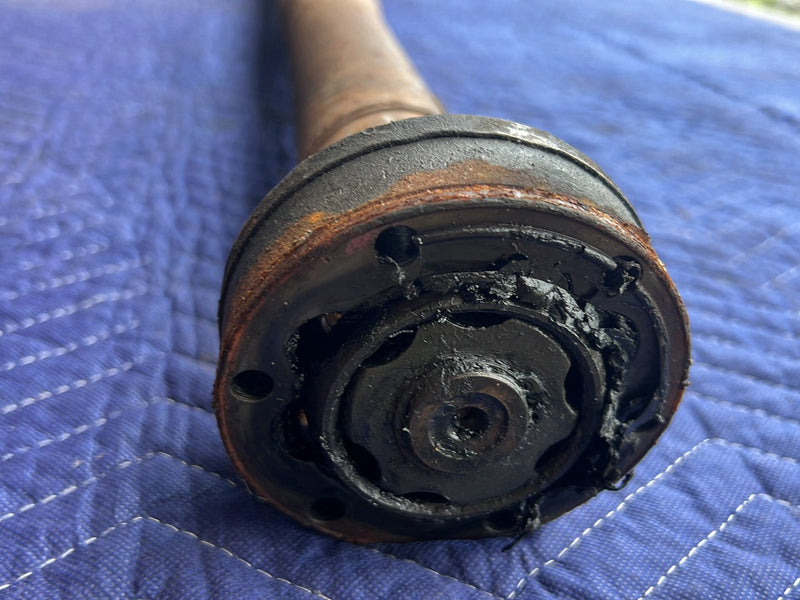 1996-2003 Audi S8 D2 A8 AWD Auto Trans Center Driveshaft w/ Flex Joint OEM #6370EM