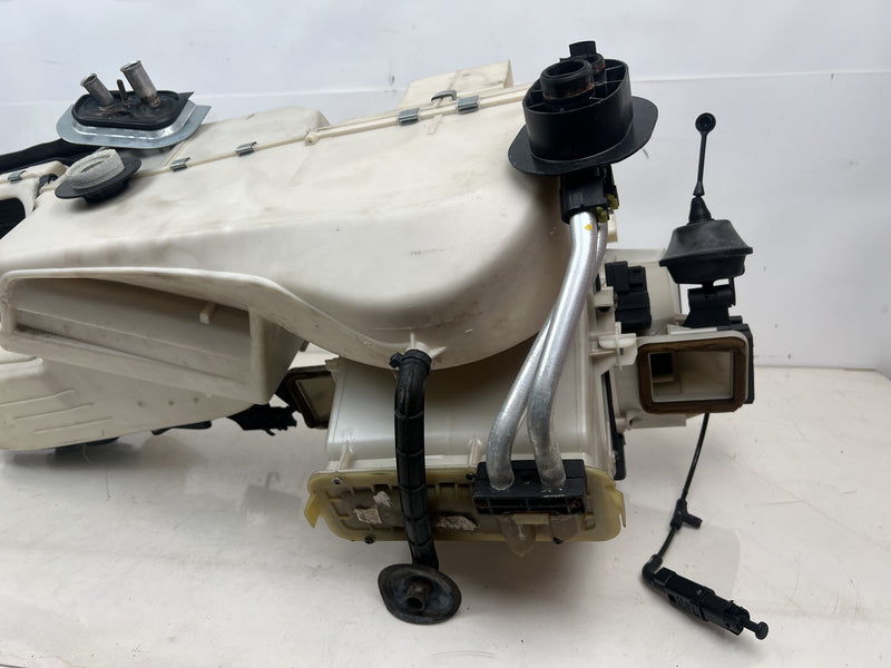 1998-2000 Volvo S70 V70 XC Climate HVAC Box Heater Core Assembly OEM #6888EM