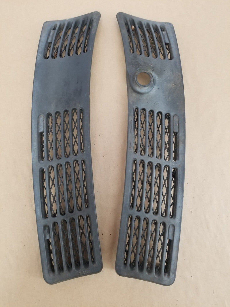 1984-93 BMW E30 318i 325i Left & Right Windshield Cowl Grille Trim Pair OE#463CN