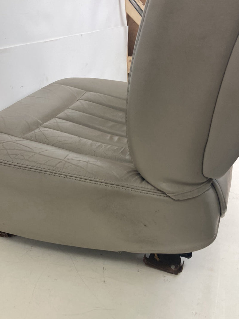 2002-2005 Lincoln Town Car Signature Seat Front Left Drivers Leather OEM #5230M