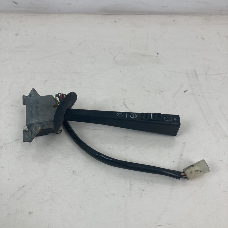 1981-1985 Volvo 240 245 Wiper Stalk Switch 01837782 OEM