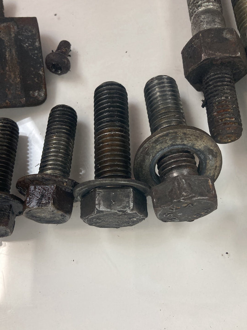 1992 Volvo 940 944 - Bell Housing Hardware