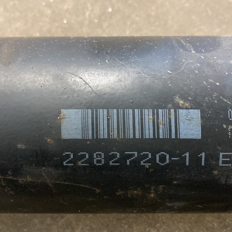 2003-2007 BMW 545i E60 Driveshaft Automatic ZF 7526165 2282720-11 OEM #4957M