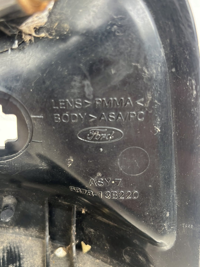 1993-2000 Ford Ranger Front Passenger Right Turn Signal Light Lamp OEM #6016EM