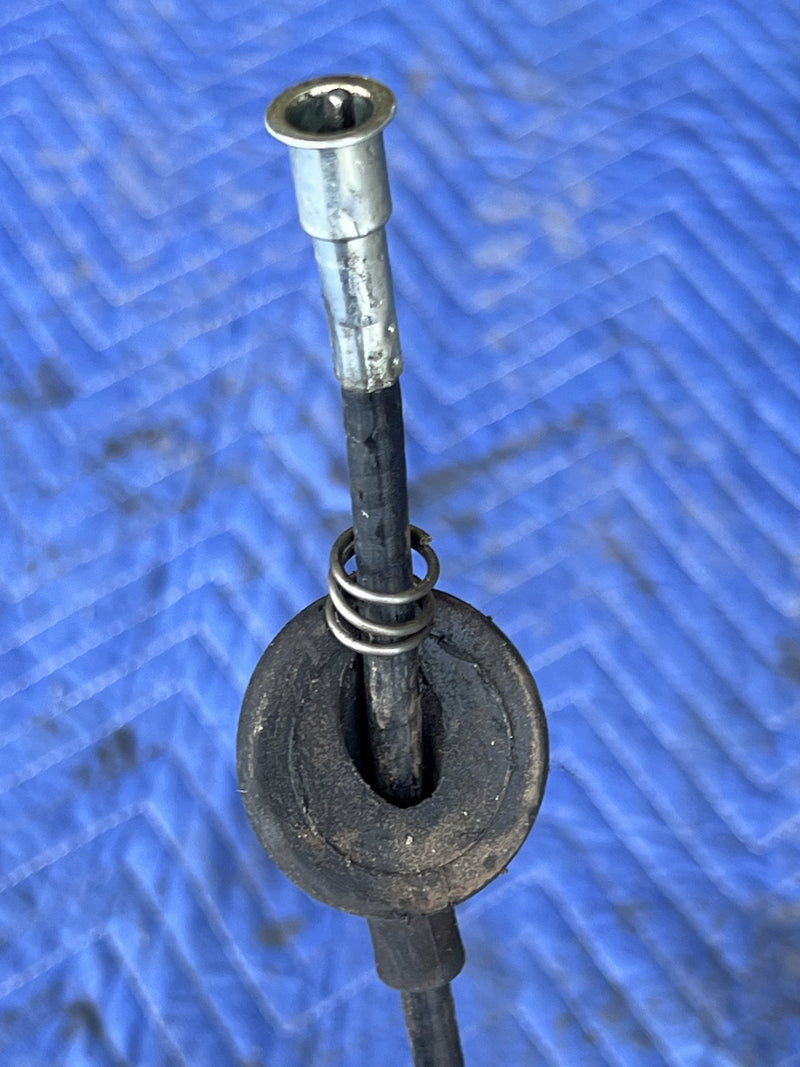 Volvo 240 - Speedometer Cable